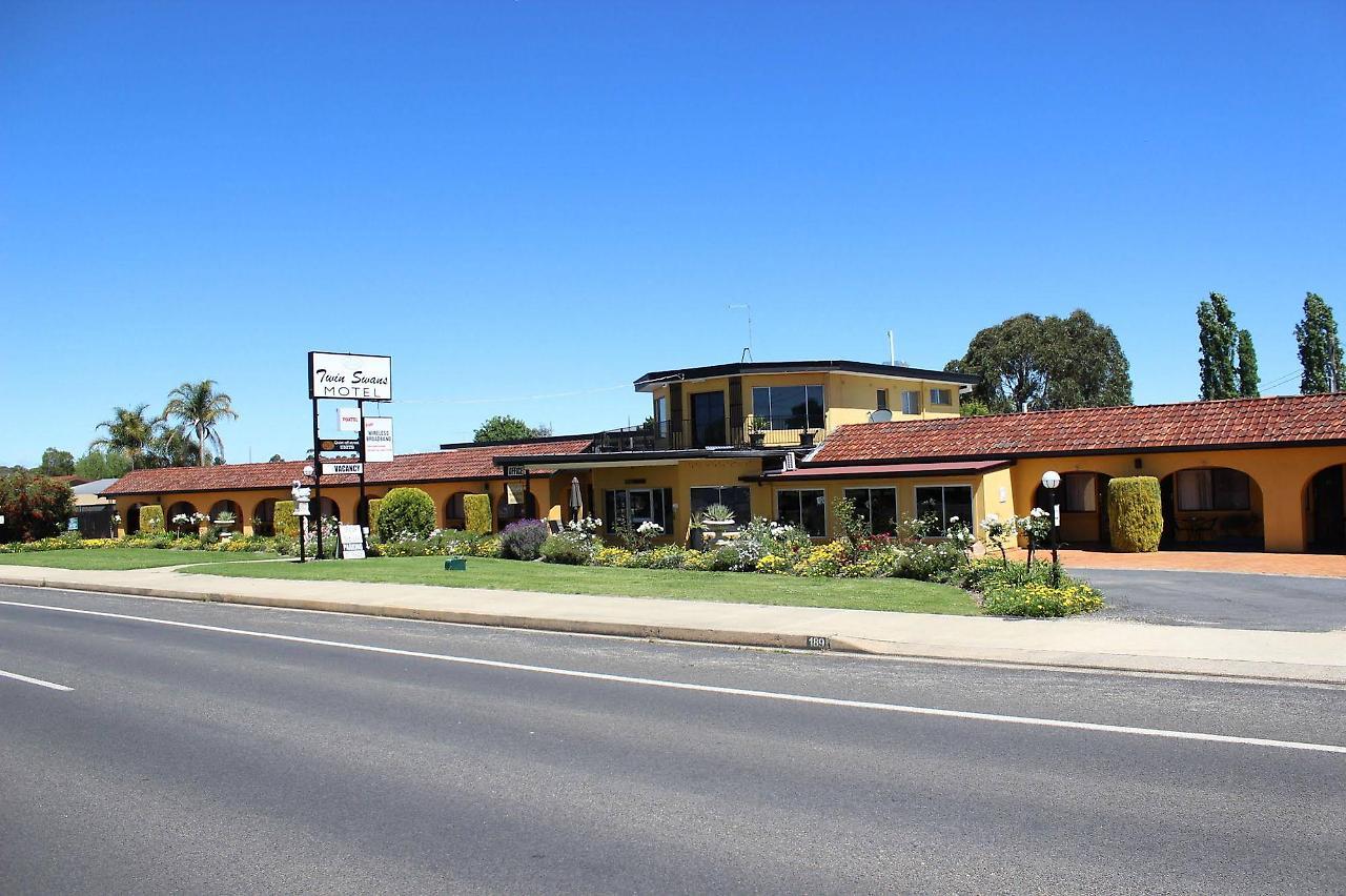 Twin Swans Motel Inverell Zewnętrze zdjęcie