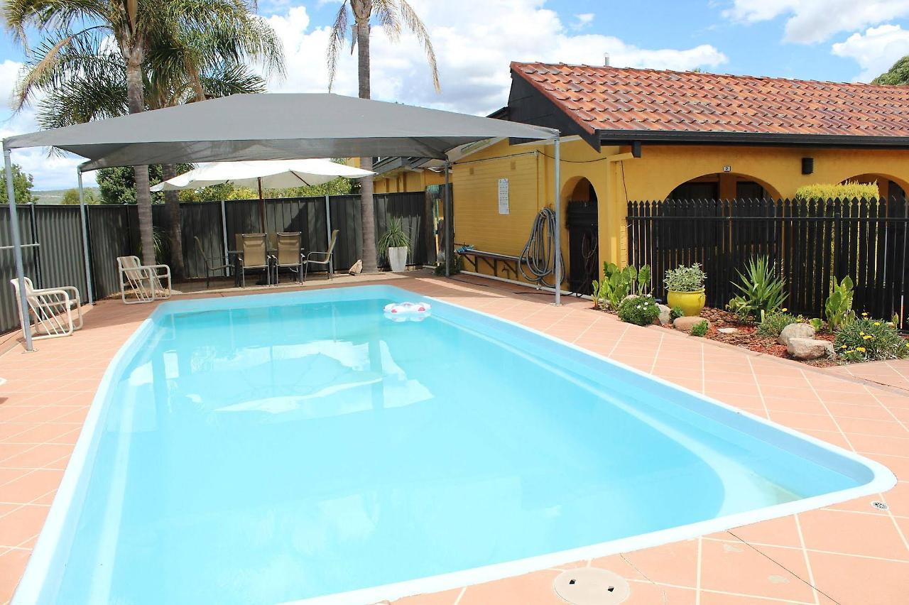 Twin Swans Motel Inverell Zewnętrze zdjęcie
