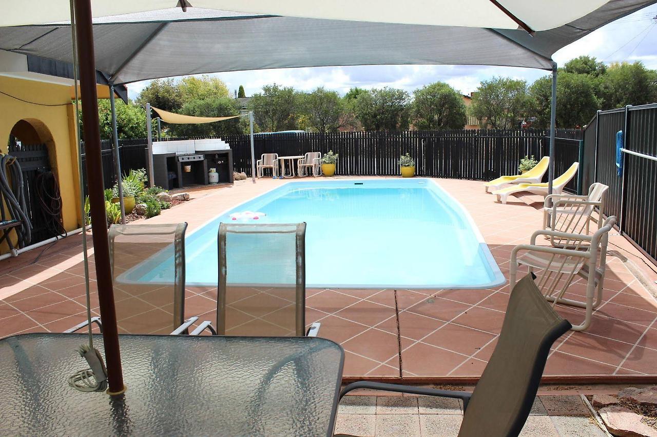 Twin Swans Motel Inverell Zewnętrze zdjęcie