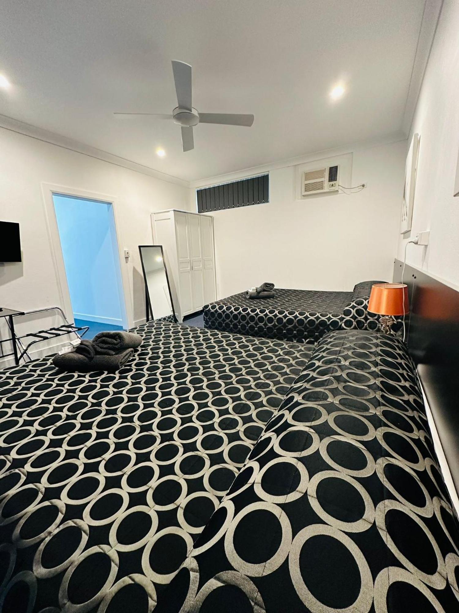 Twin Swans Motel Inverell Zewnętrze zdjęcie